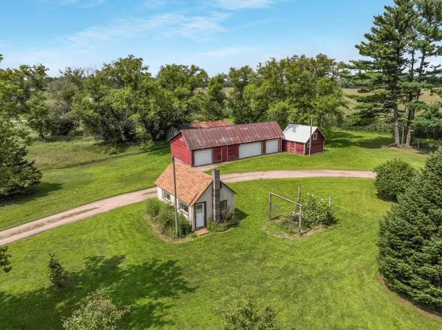 $319,900 | 2386 10 1/4 Avenue, Chetek, WI 54728