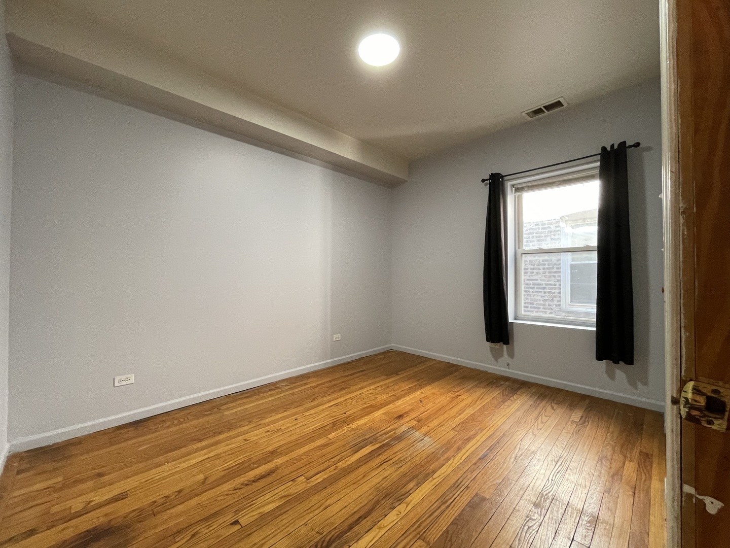1160 North Harding Avenue, Unit 2 Chicago, IL 60651 - Photo 4 of 10