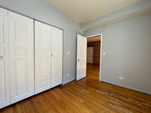 $1,400 | 1160 North Harding Avenue, Unit 2, Chicago, IL 60651