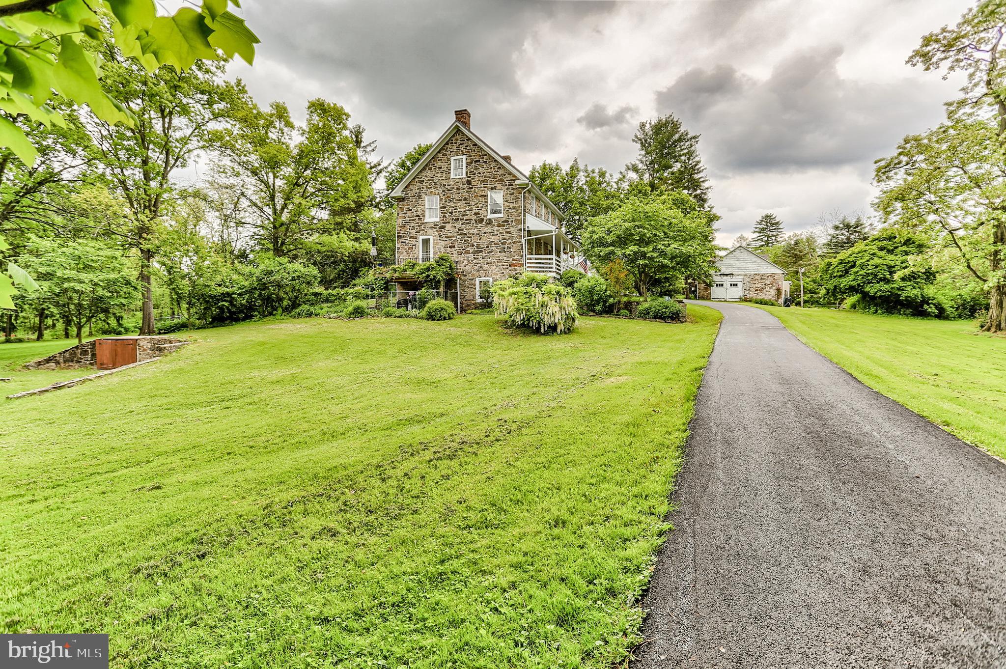 2051 Log Cabin Road York, PA 17408 - Photo 30 of 36