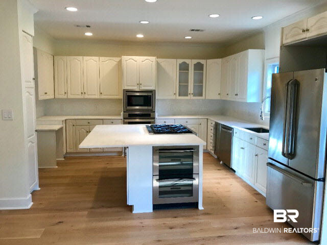 1515 2nd Street Daphne, AL 36526 - Photo 5 of 23 For Sale: 1515 Second Street, Daphne, AL 36526 Kitchen