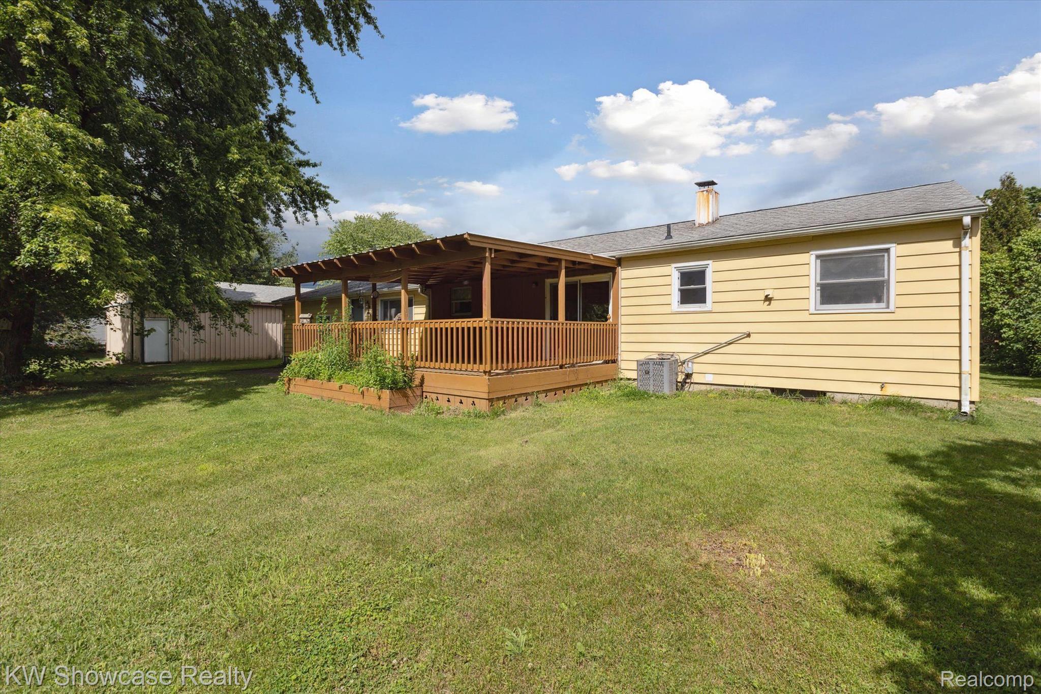 14353 North Bray Road Clio, MI 48420 - Photo 33 of 45 Exterior Rear Elevation