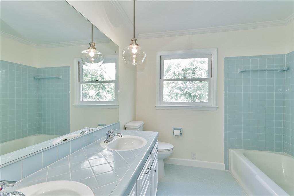 2278 Huffman Mill Road Burlington, NC 27215 - Photo 9 of 24 Gallery Image 9