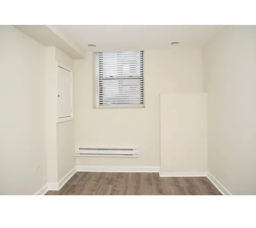 $3,895 | 1251 West Henderson Street, Unit 1, Chicago, IL 60657