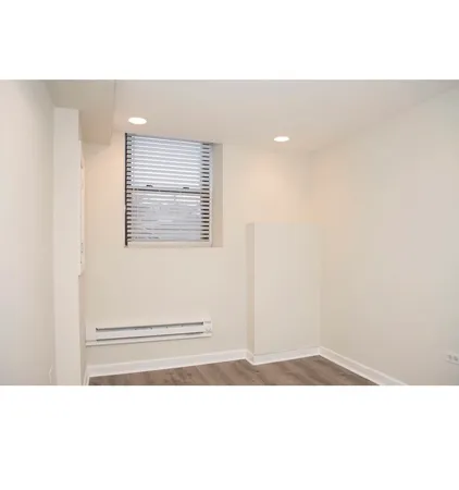 $3,895 | 1251 West Henderson Street, Unit 1, Chicago, IL 60657