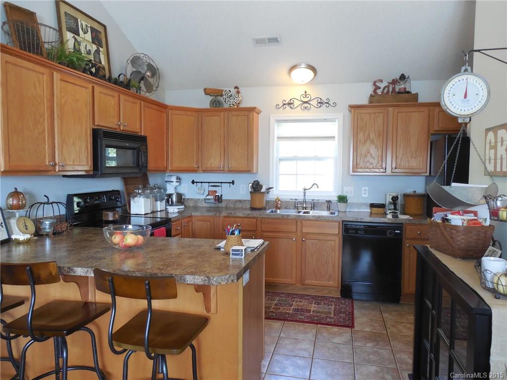 1918 Bonners Circle Conover, NC 28613 - Photo 5 of 23 Gallery Image 5
