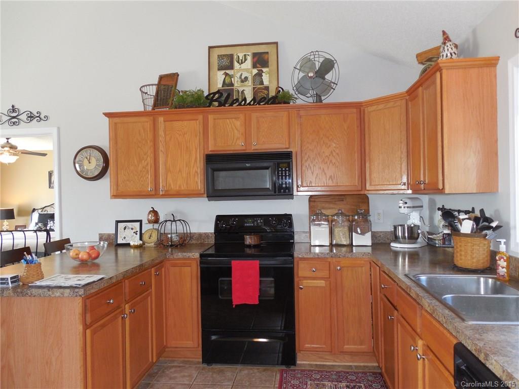 1918 Bonners Circle Conover, NC 28613 - Photo 6 of 23 Gallery Image 6