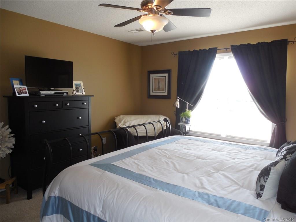 1918 Bonners Circle Conover, NC 28613 - Photo 10 of 23 Gallery Image 10