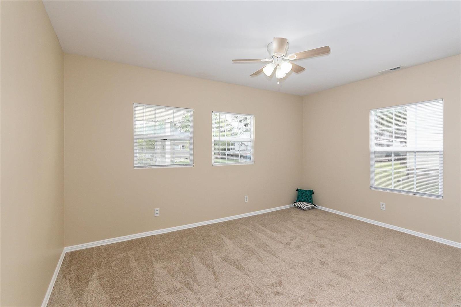 9417 Ridge Avenue St. Louis, MO 63114 - Photo 13 of 26