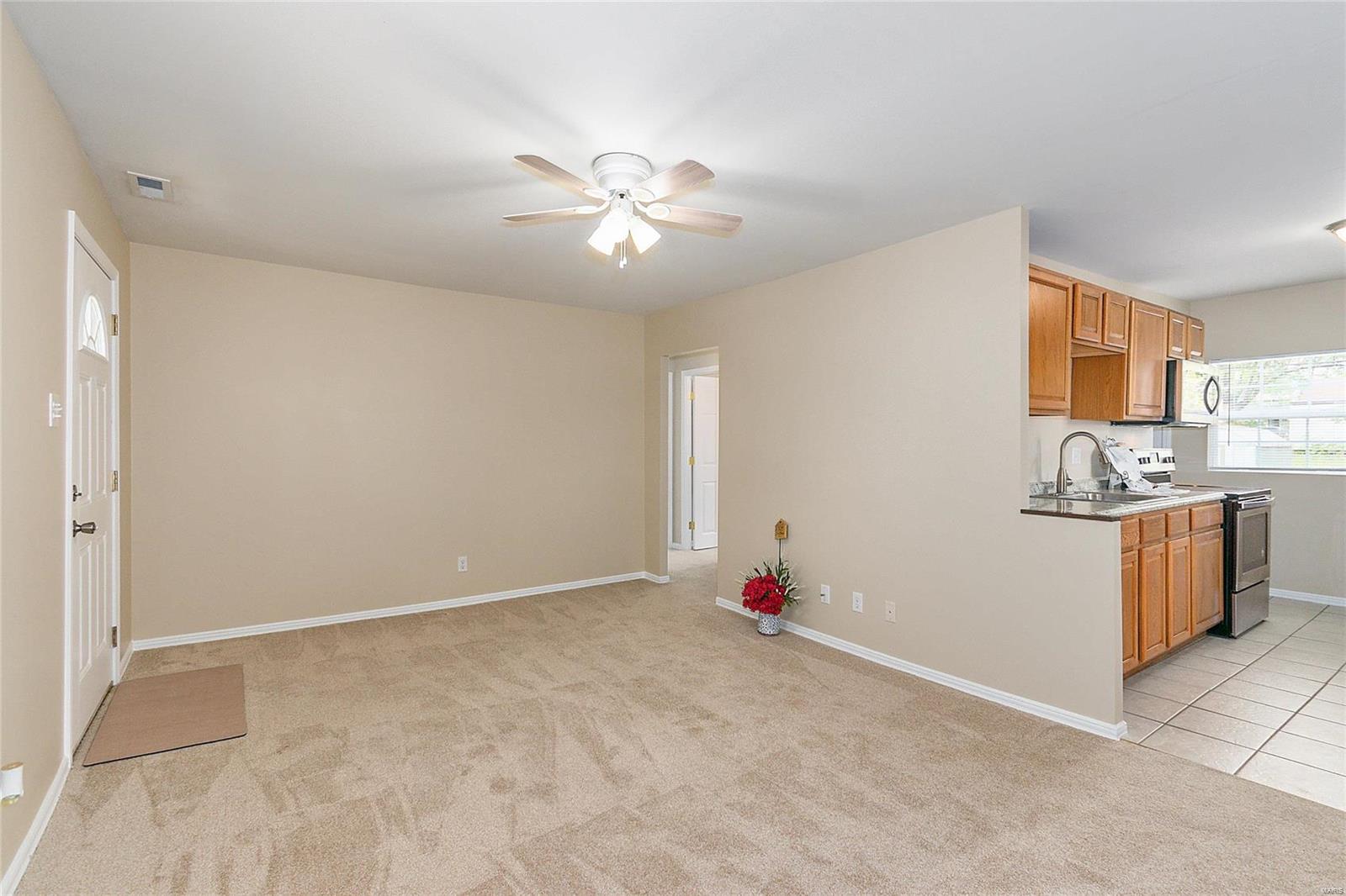 9417 Ridge Avenue St. Louis, MO 63114 - Photo 8 of 26