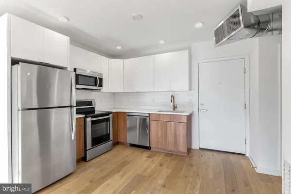 $1,595 | 1416 Frankford Avenue, Unit 408, Philadelphia, PA 19125