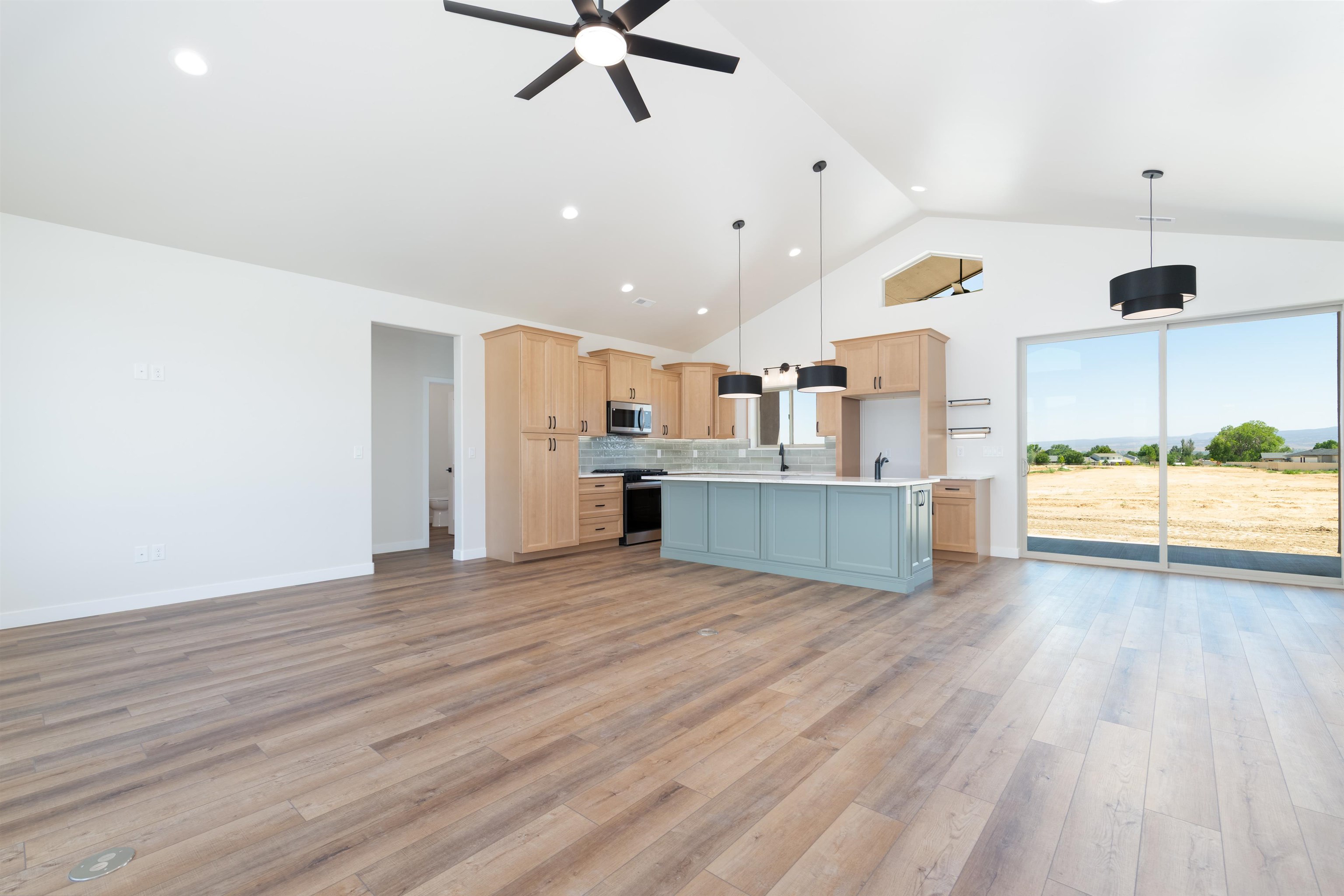 2963 Apollo Drive Grand Junction, CO 81504 - Photo 12 of 35