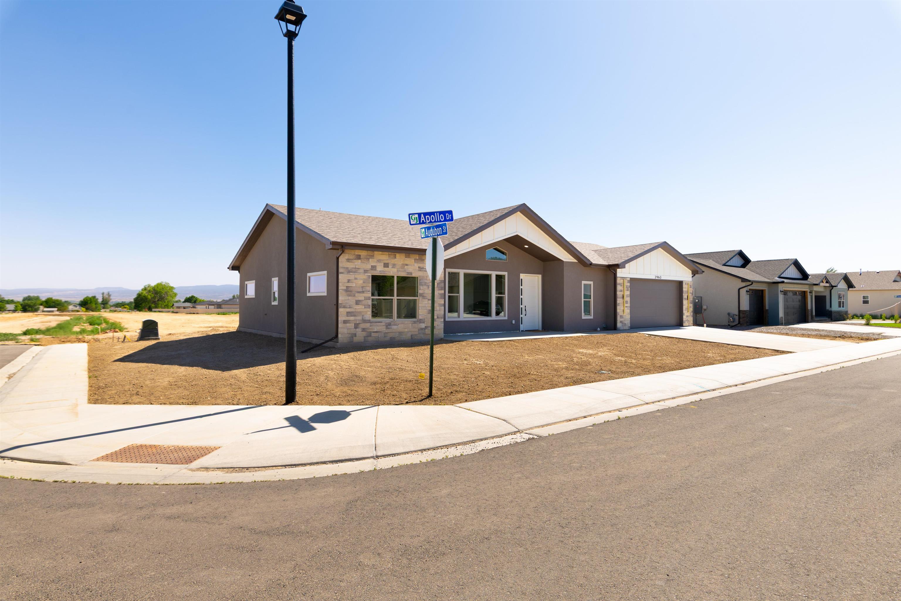 2963 Apollo Drive Grand Junction, CO 81504 - Photo 4 of 35