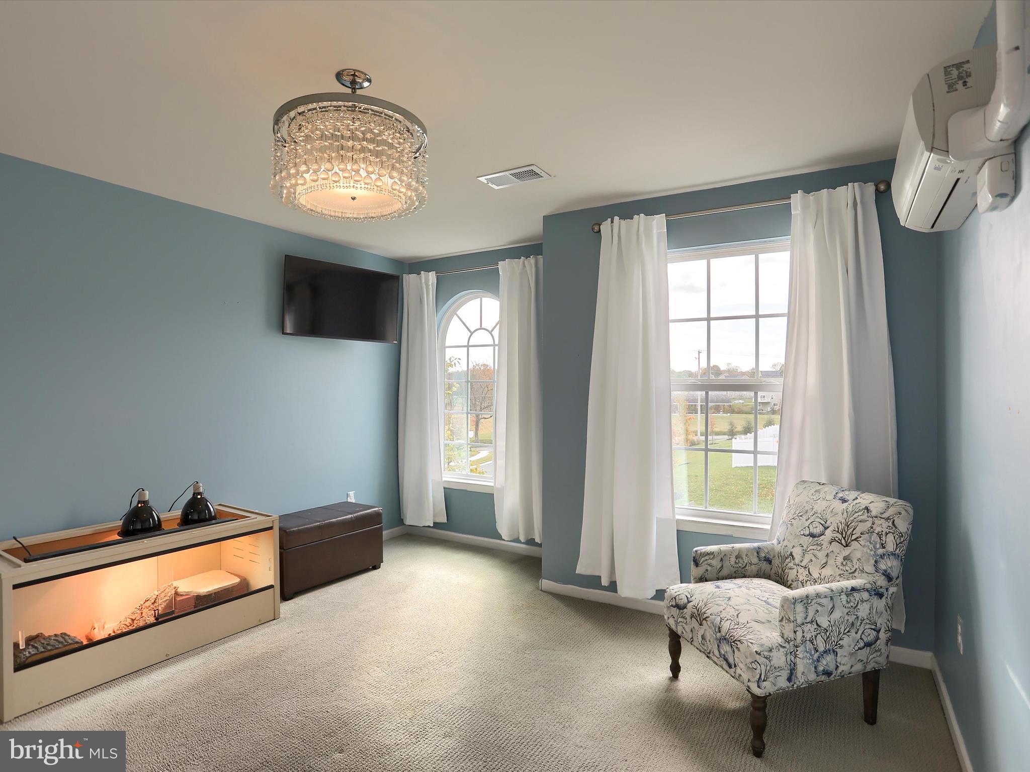 3930 Seattle Slew Drive Harrisburg, PA 17112 - Photo 22 of 48 a living room with furniture and a window