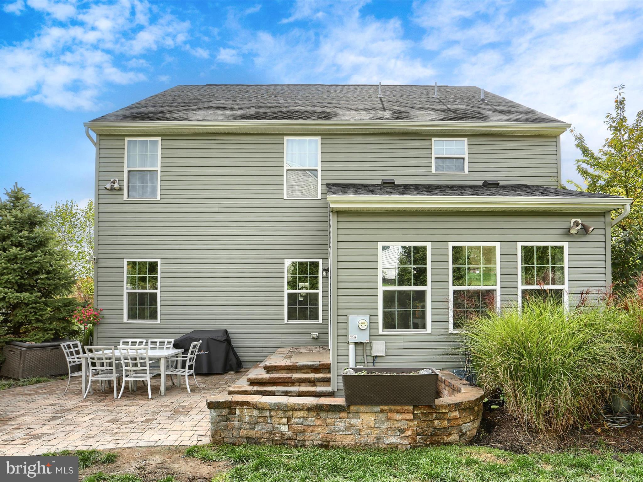 3930 Seattle Slew Drive Harrisburg, PA 17112 - Photo 40 of 48 a front view of house with yard and outdoor seating