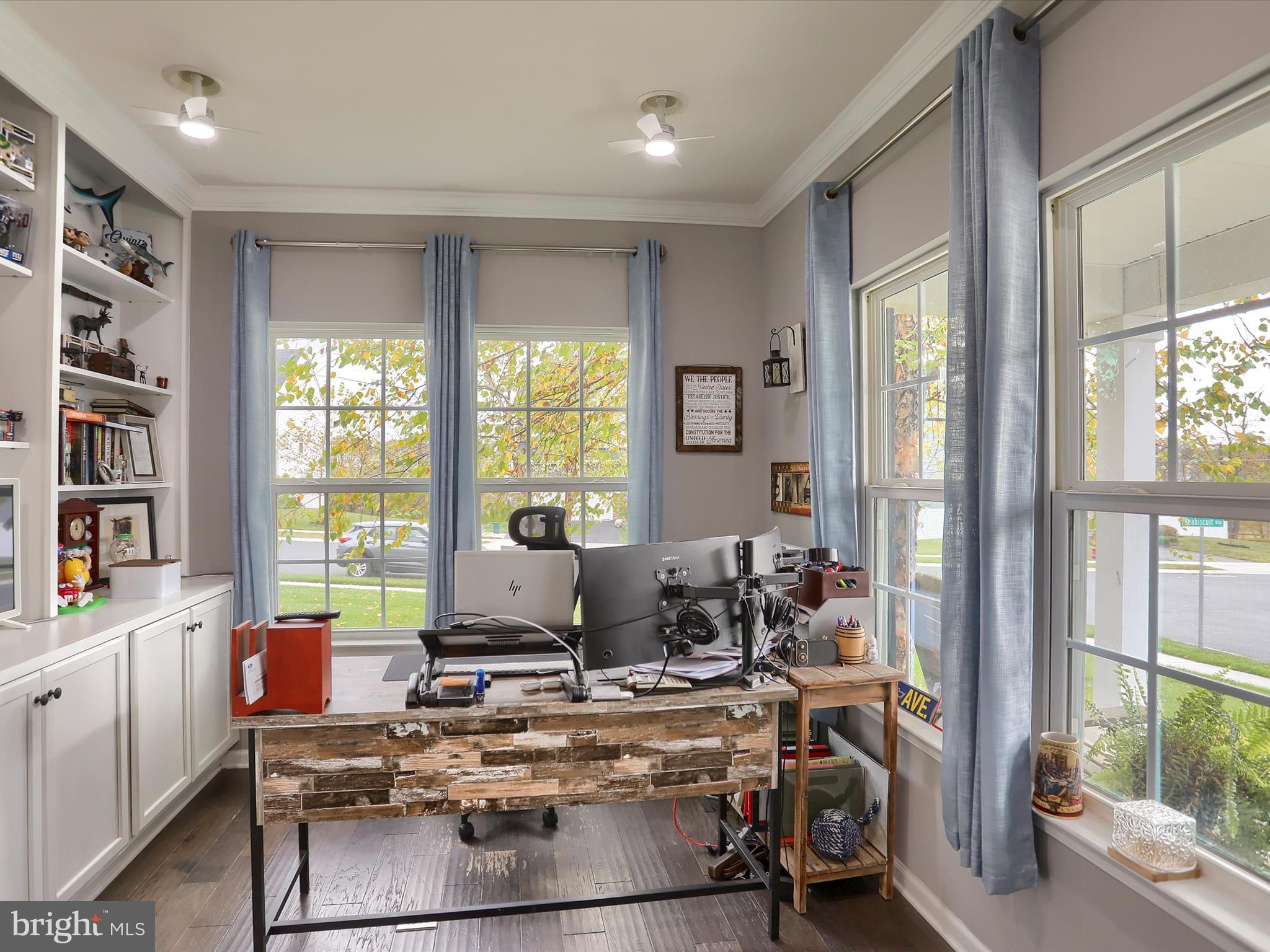 3930 Seattle Slew Drive Harrisburg, PA 17112 - Photo 6 of 48 a living room with furniture and a window