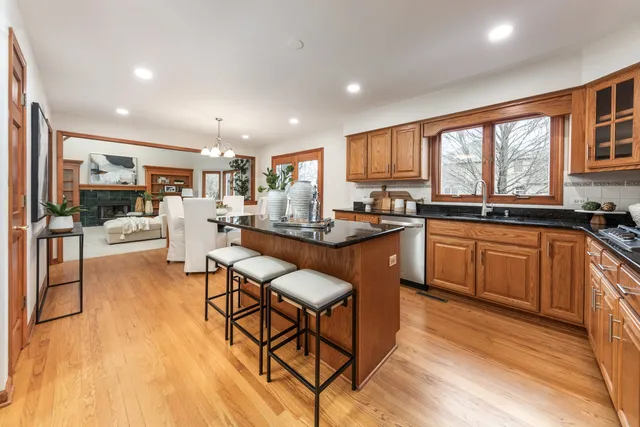 $749,900 | 2703 Wait Road, Naperville, IL 60564