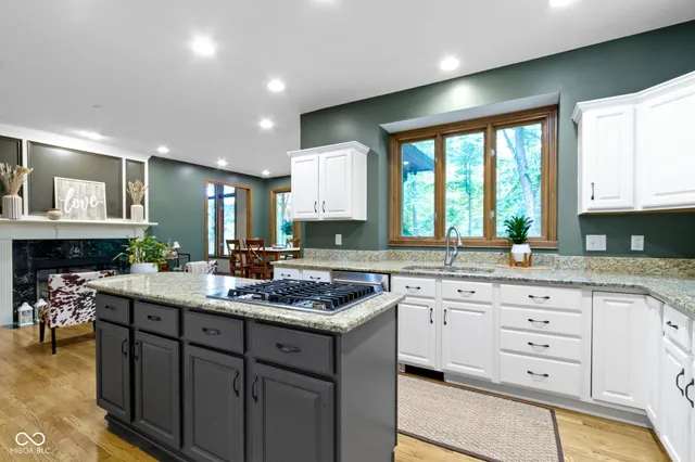 $833,000 | 12214 Ridgeside Road, Indianapolis, IN 46256