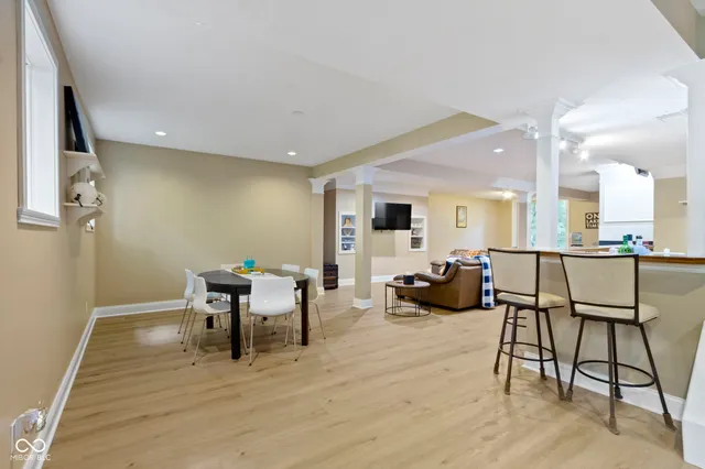 $833,000 | 12214 Ridgeside Road, Indianapolis, IN 46256