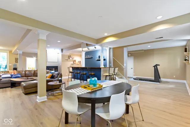 $833,000 | 12214 Ridgeside Road, Indianapolis, IN 46256