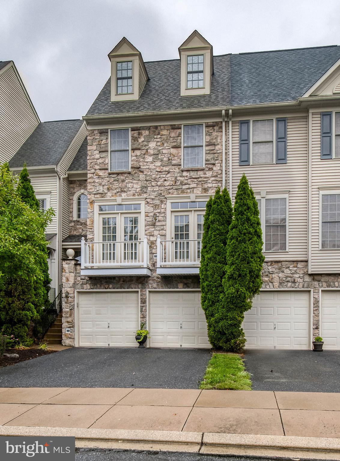 Welcome to 2406 Rippling Brook Rd!