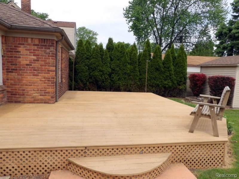 15418 Champaign Road Allen Park, MI 48101 - Photo 11 of 37