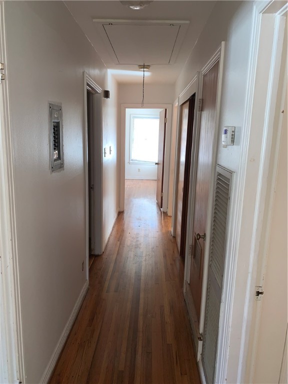 606 Hopper Drive Corpus Christi, TX 78411 - Photo 6 of 8 a view of a hallway with wooden floor