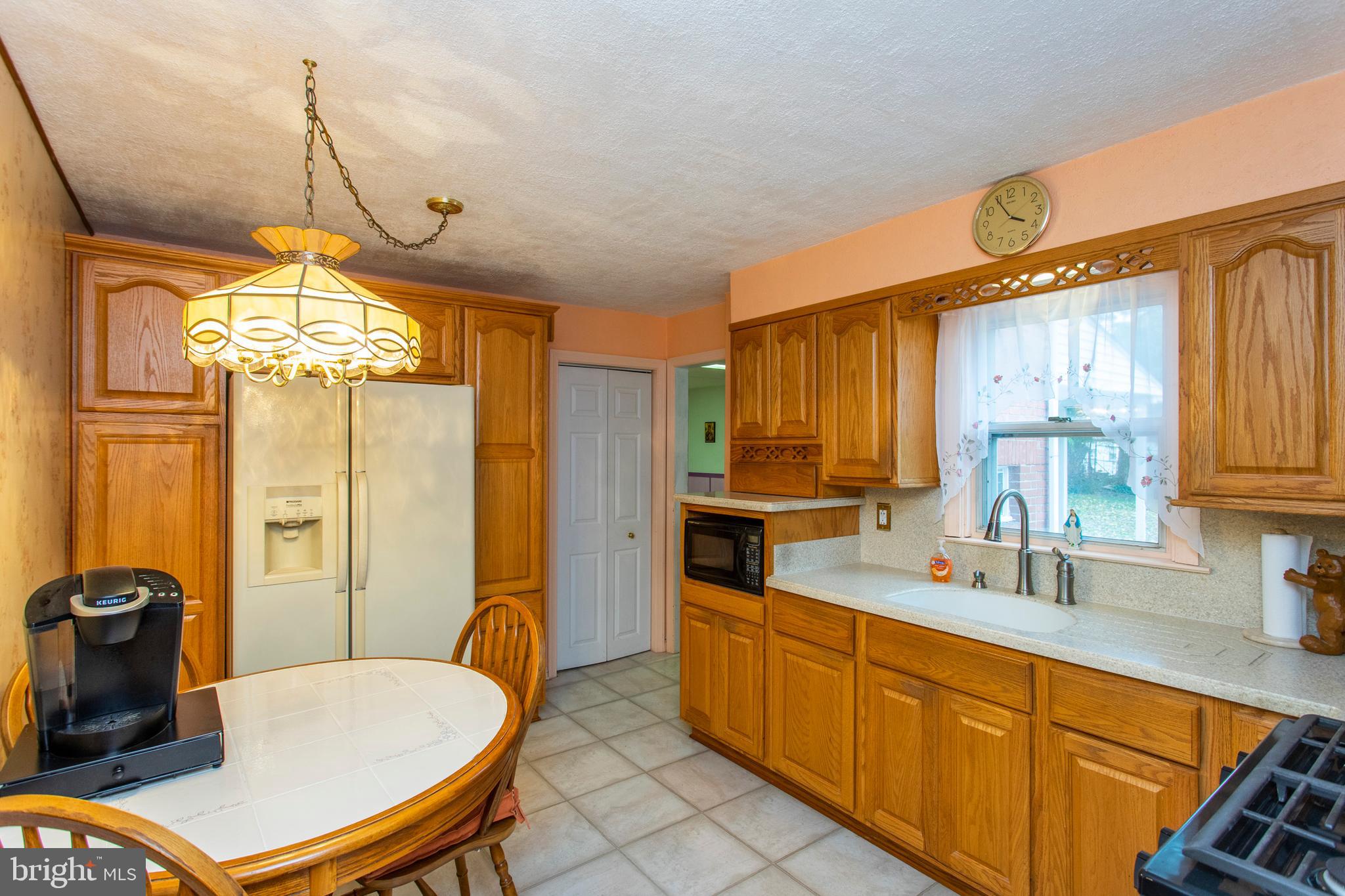 239 Hawthorne Road Morton, PA 19070 - Photo 17 of 40