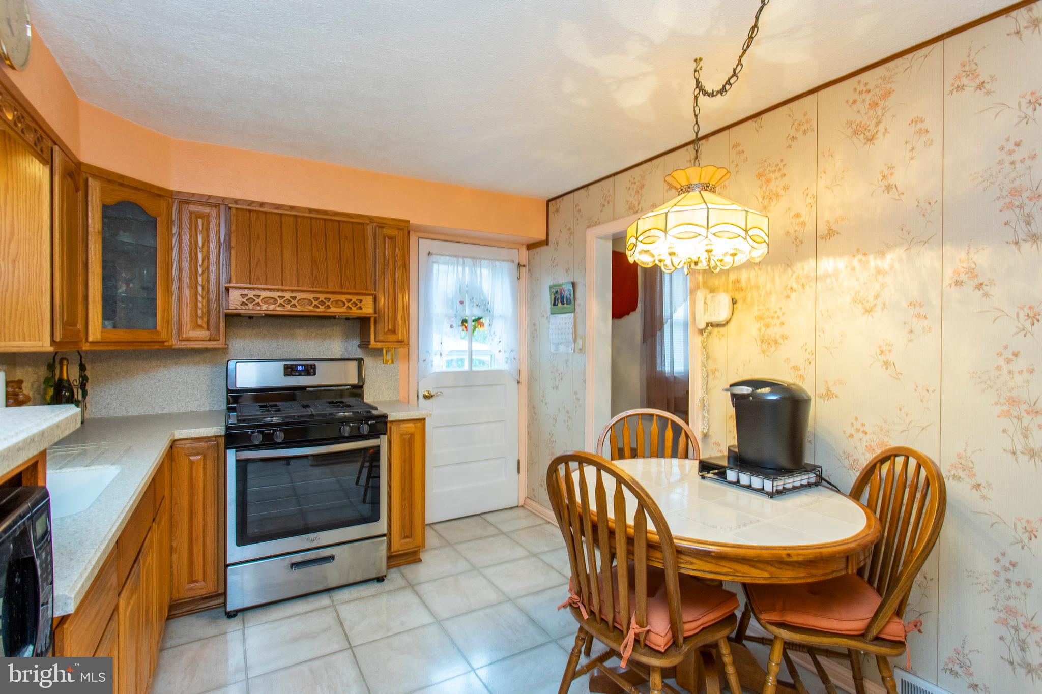 239 Hawthorne Road Morton, PA 19070 - Photo 18 of 40