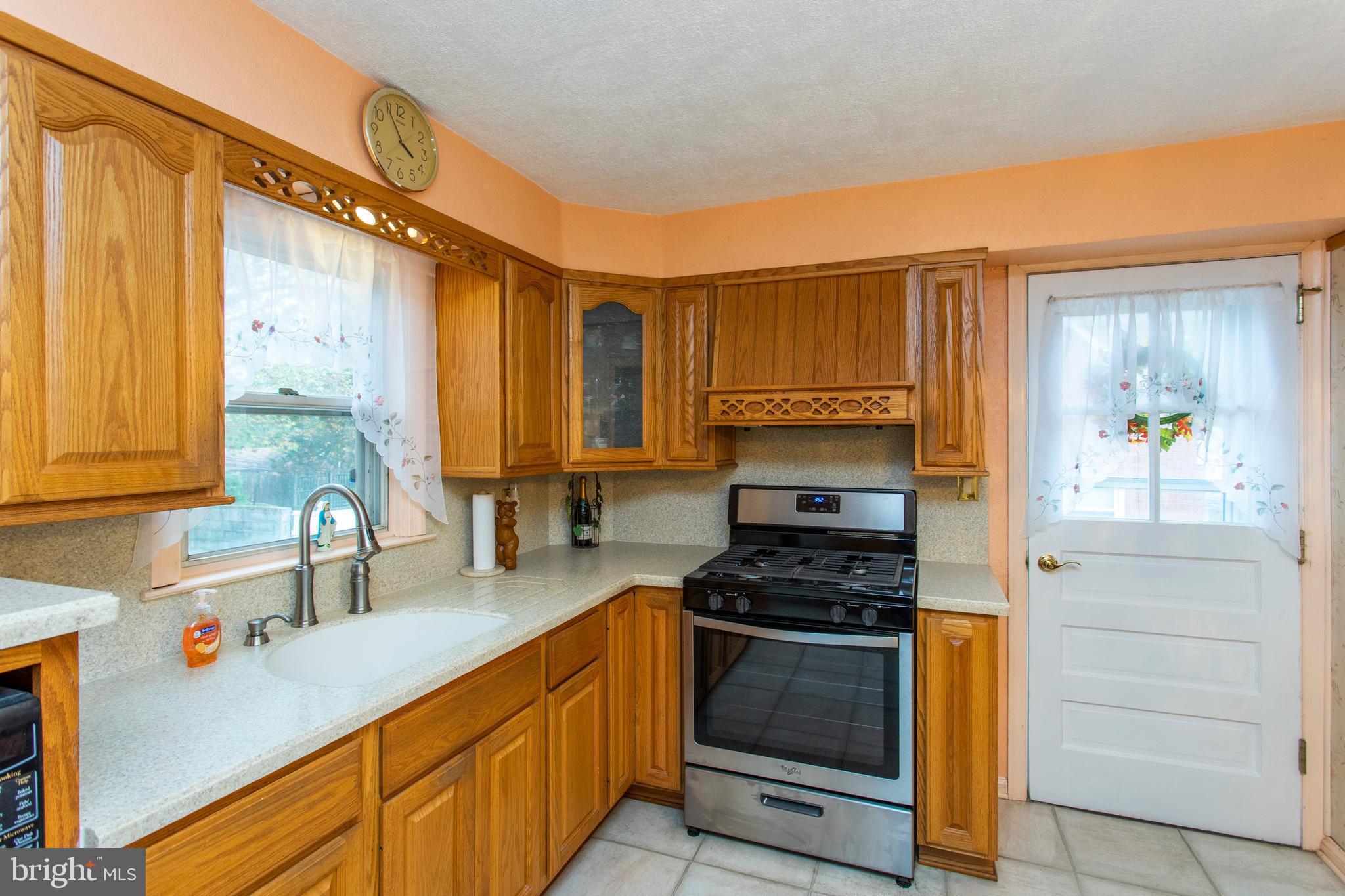 239 Hawthorne Road Morton, PA 19070 - Photo 19 of 40