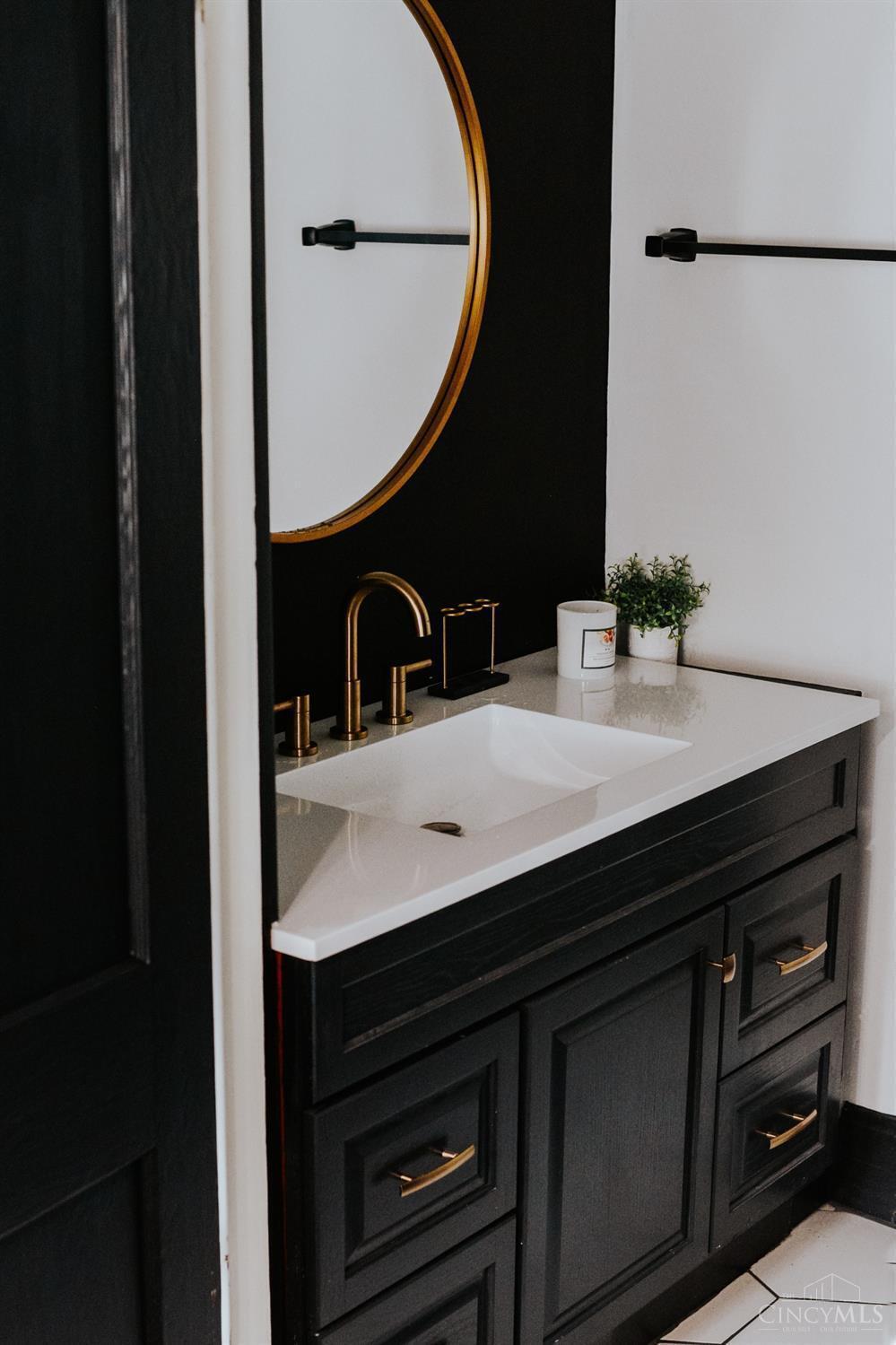 4756 Rapid Run Road Cincinnati, OH 45238 - Photo 6 of 12