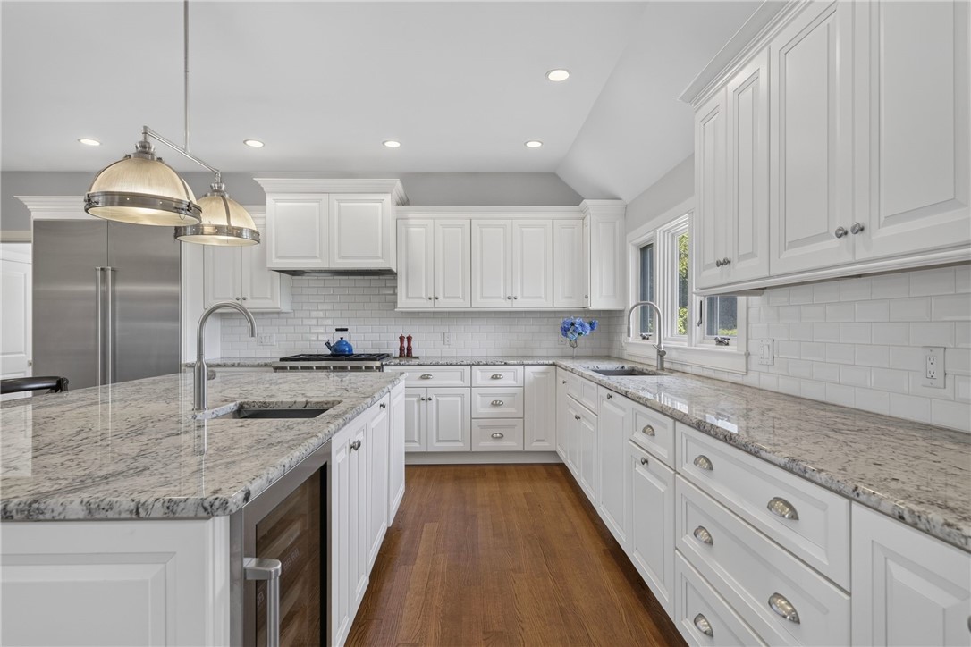 58 Chapman Road Westerly, RI 02891 - Photo 15 of 50