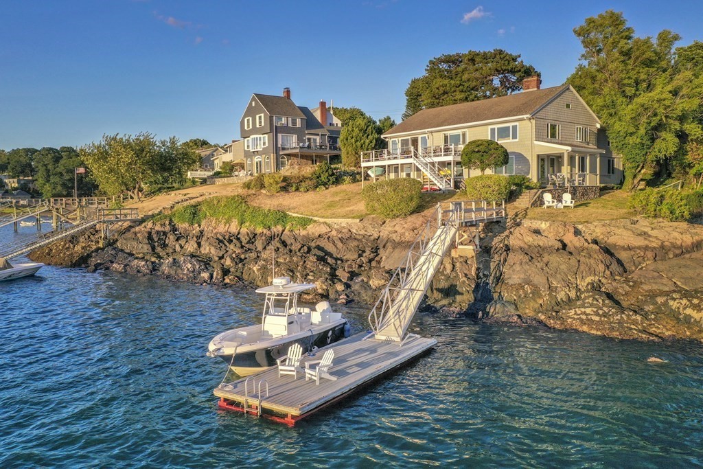 17 Kenneth Road Marblehead, MA 01945 - Photo 3 of 41