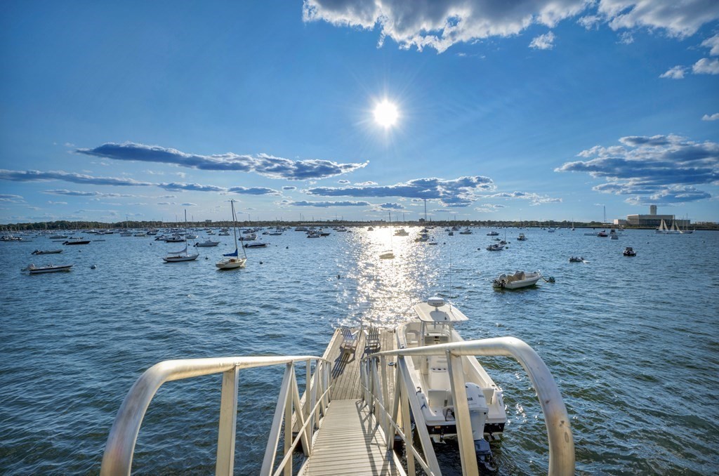 17 Kenneth Road Marblehead, MA 01945 - Photo 4 of 41