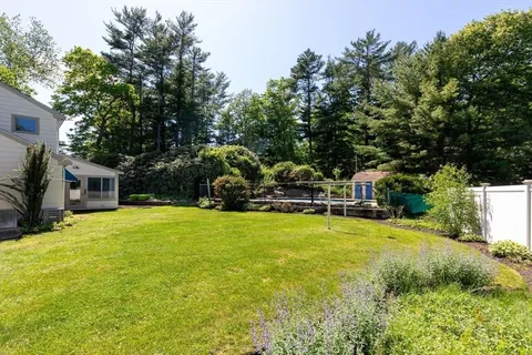 $849,900 | 129 Elm Street, Kingston, MA 02364