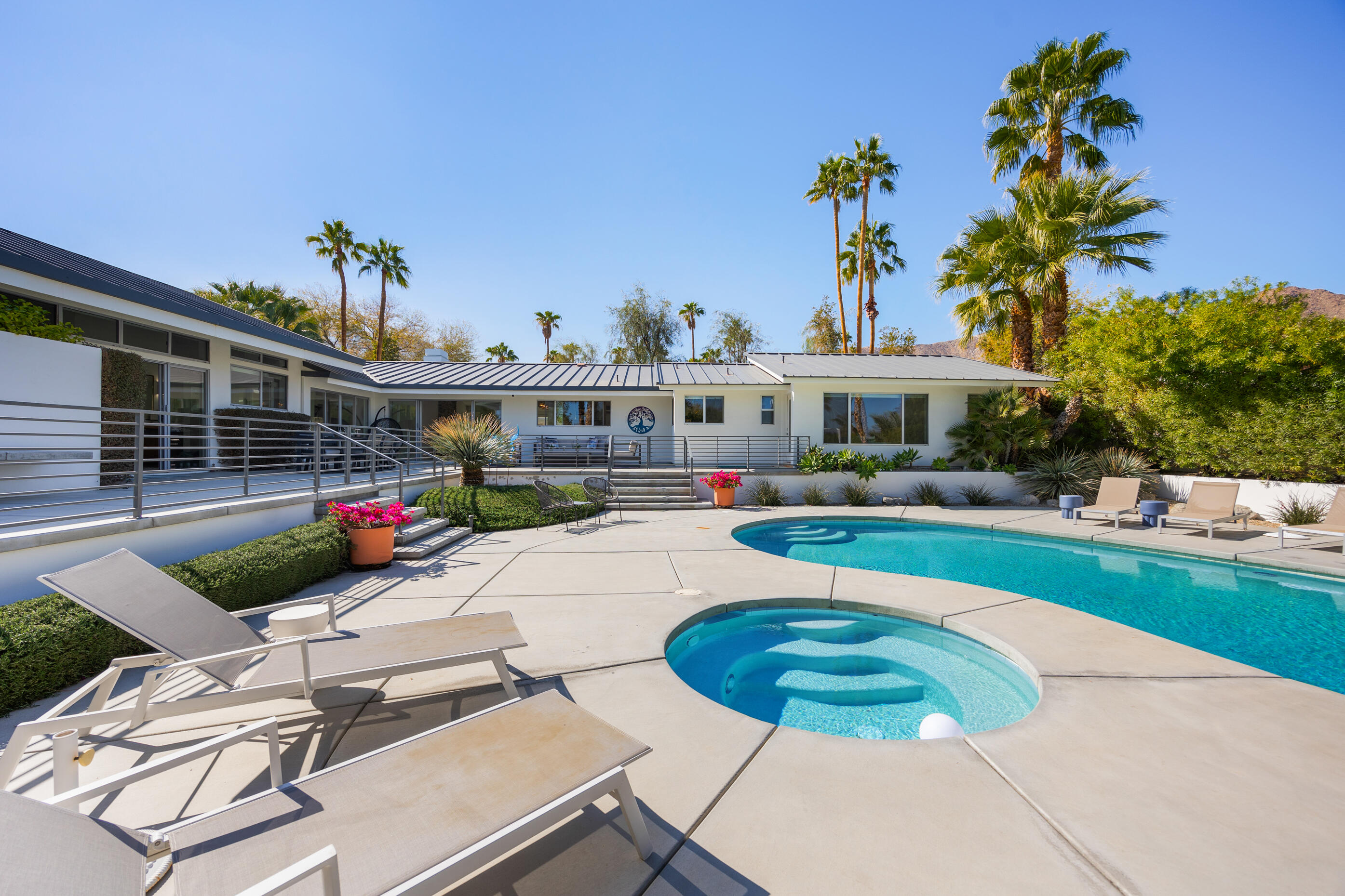 71418 Mirage Road Rancho Mirage, CA 92270 - Photo 1 of 48 mainMirageLow-47