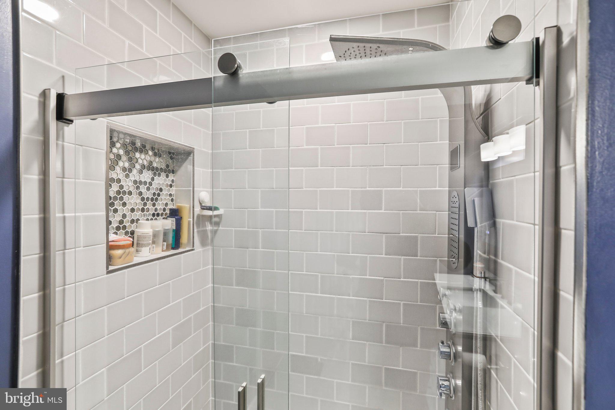 58 Ridgewood Way Burlington, NJ 08016 - Photo 22 of 31 Beautiful tile shower