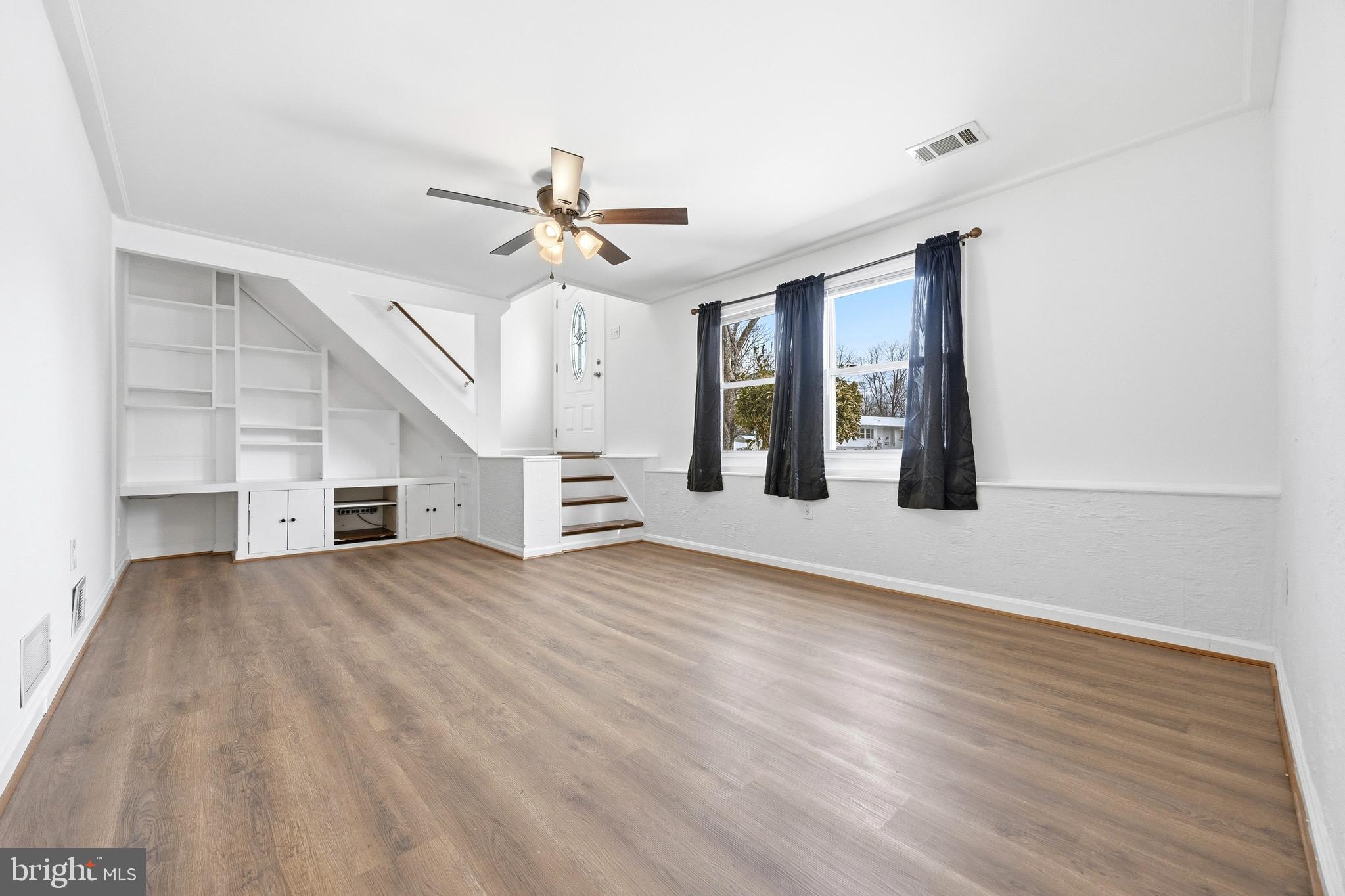 652 Chapelview Drive Odenton, MD 21113 - Photo 6 of 50 a view of entryway and hall with wooden floor