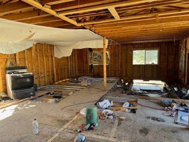 8815 Solomon Road Montague, CA 96064 - Photo 21 of 22 Gallery Image 21