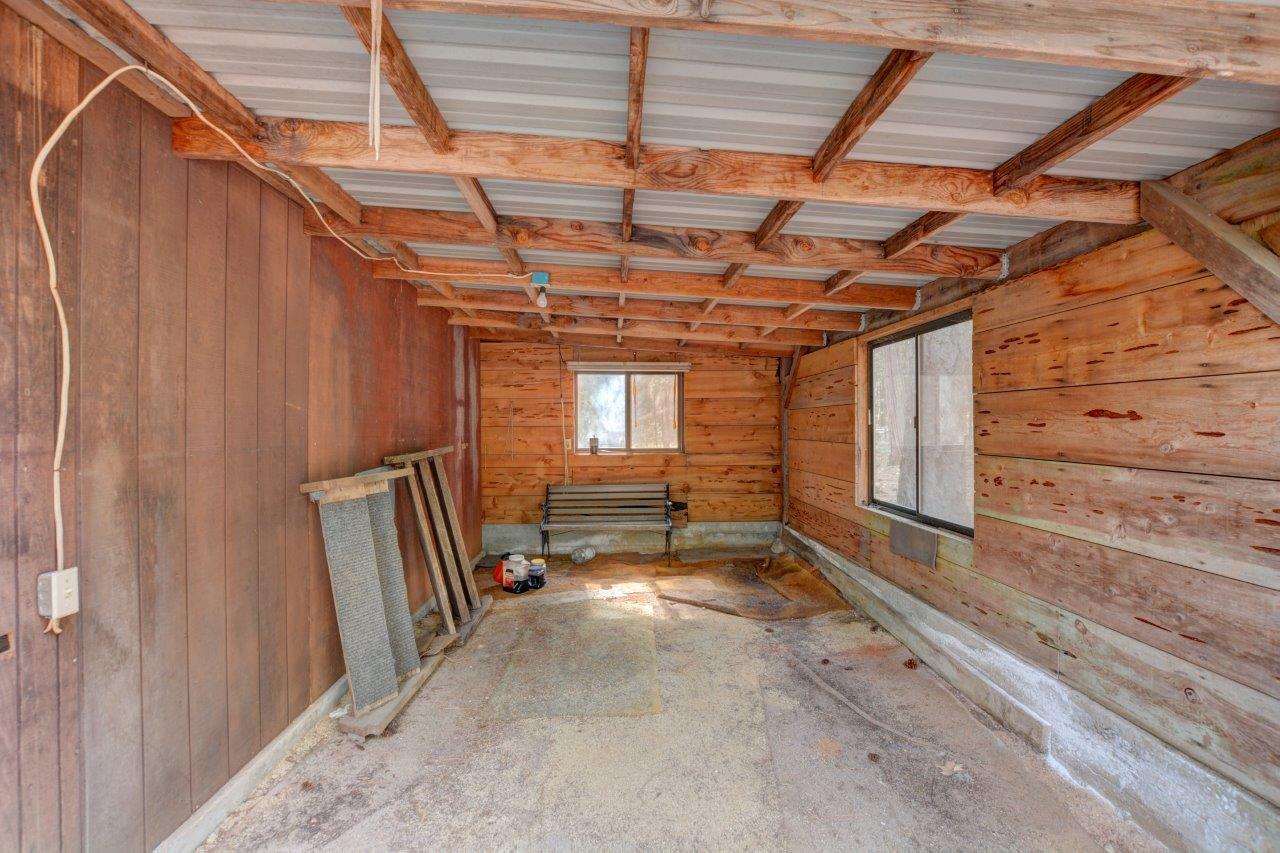 4560 Pleasant Creek Road Rogue River, OR 97537 - Photo 17 of 33 17