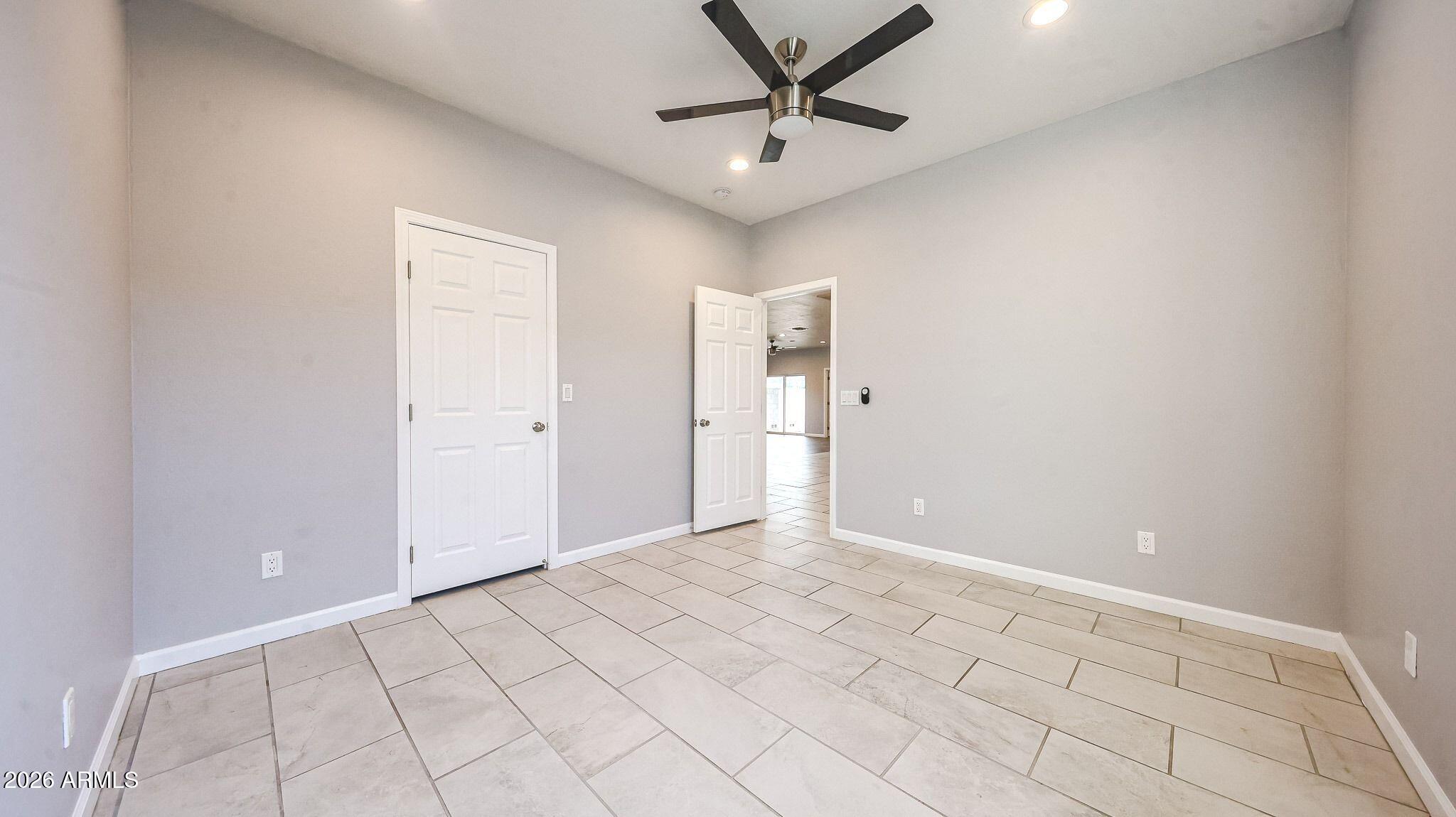 913 East Fremont Road, Unit 1 Phoenix, AZ 85042 - Photo 20 of 58 image (12)