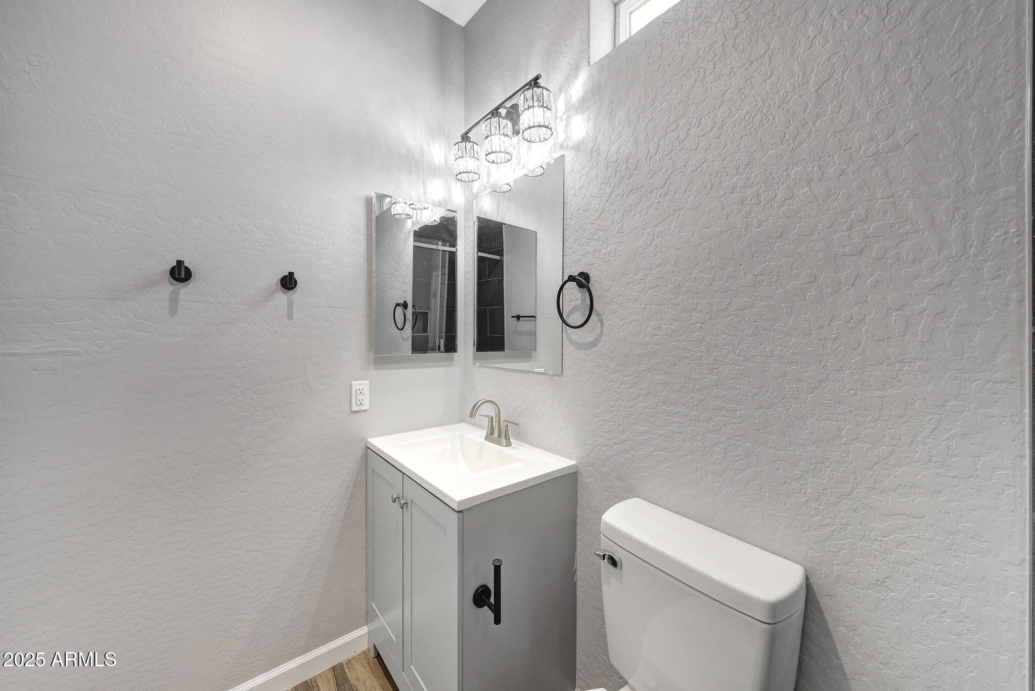 913 East Fremont Road, Unit 1 Phoenix, AZ 85042 - Photo 40 of 58 B (41)