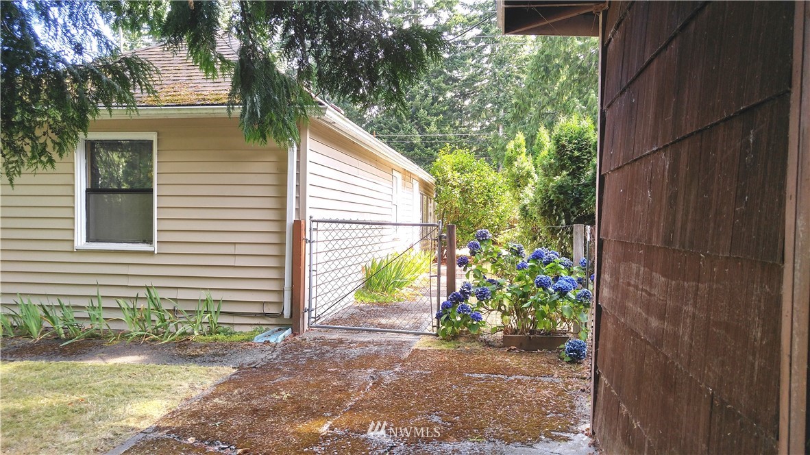 2337 Yew Street Road Bellingham, WA 98229 - Photo 13 of 13 Gallery Image 13