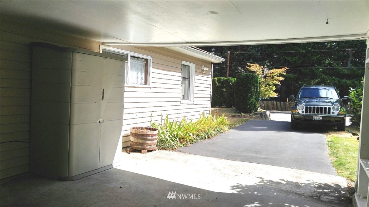 2337 Yew Street Road Bellingham, WA 98229 - Photo 3 of 13 Gallery Image 3