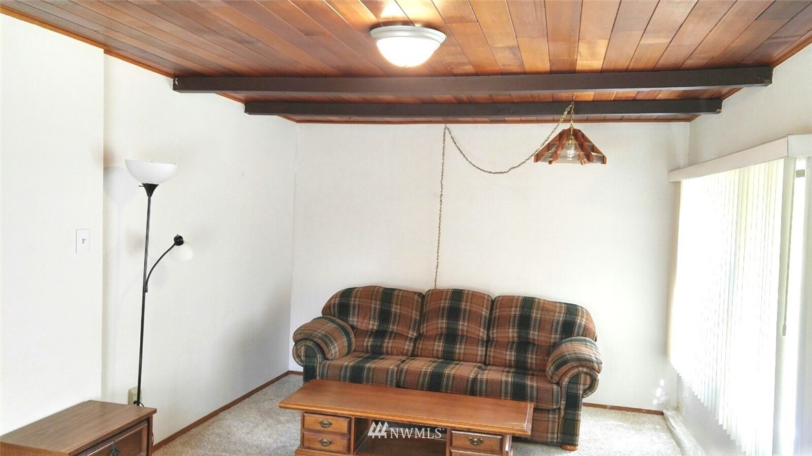 2337 Yew Street Road Bellingham, WA 98229 - Photo 8 of 13 Gallery Image 8