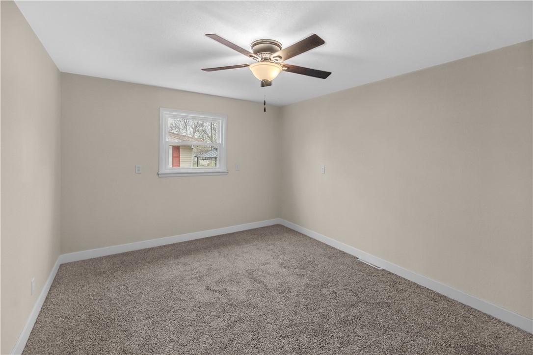 2238 West Ramsey Drive Decatur, IL 62526 - Photo 11 of 24 Gallery Image 11