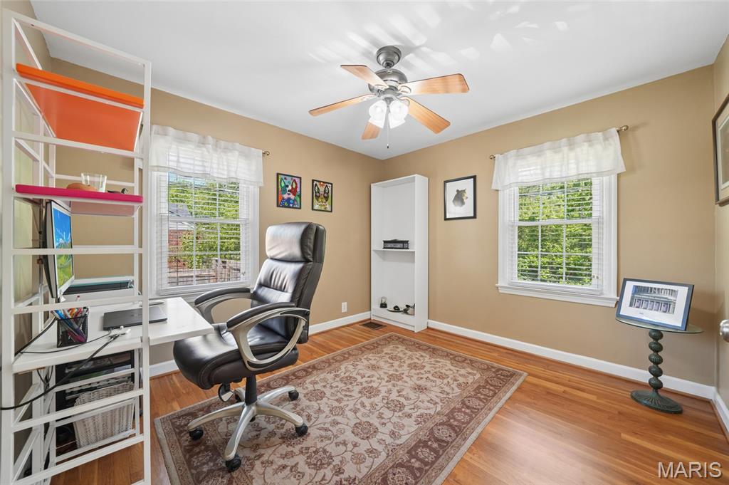 1337 Warson Place Rock Hill, MO 63119 - Photo 10 of 26
