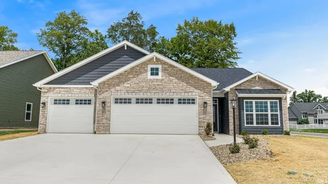 $459,900 | 8289 Caverango Boulevard, Fort Wayne, IN 46815