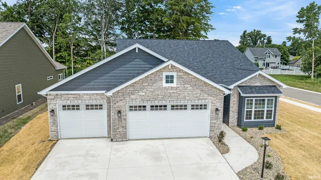 $459,900 | 8289 Caverango Boulevard, Fort Wayne, IN 46815