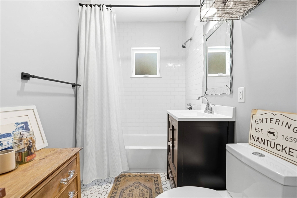 27 Valley Road, Unit 27 Milton, MA 02186 - Photo 17 of 26